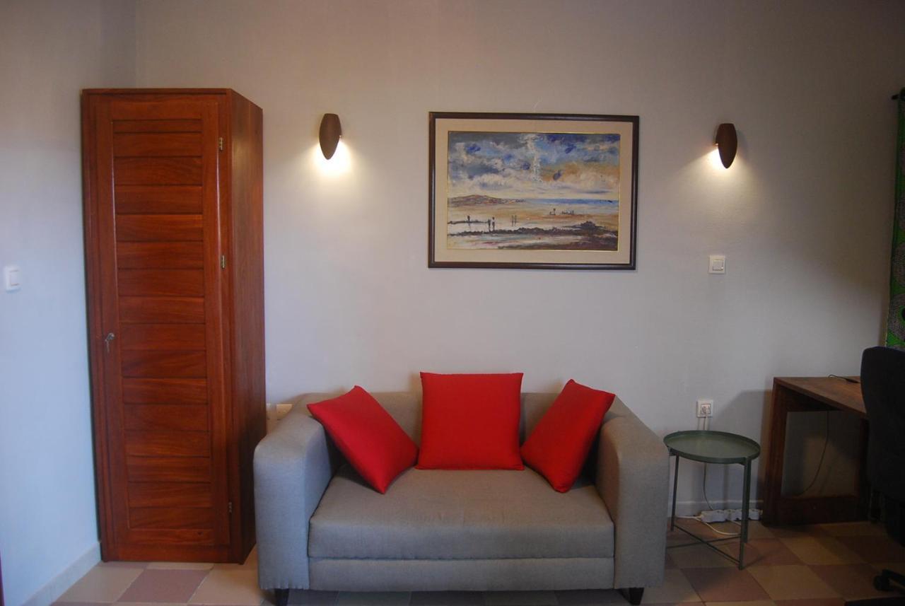 Karls Guesthouse Cotonou Eksteriør bilde