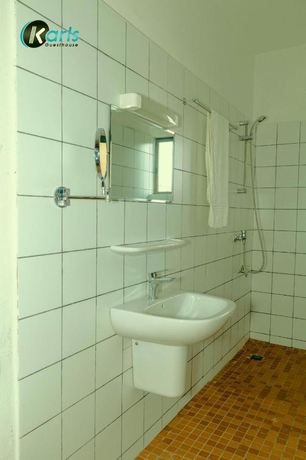 Karls Guesthouse Cotonou Eksteriør bilde