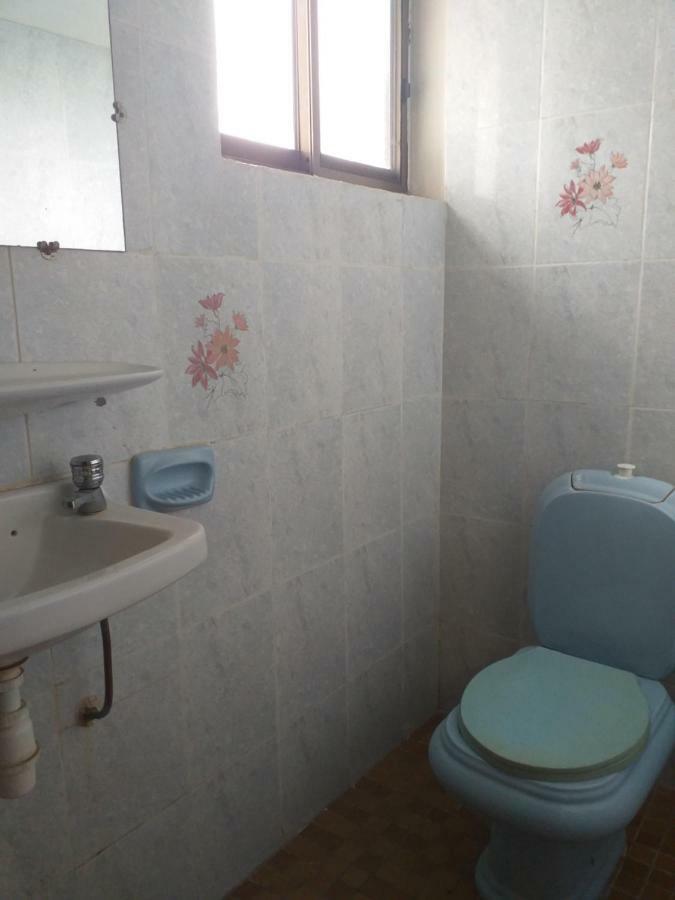 Karls Guesthouse Cotonou Eksteriør bilde
